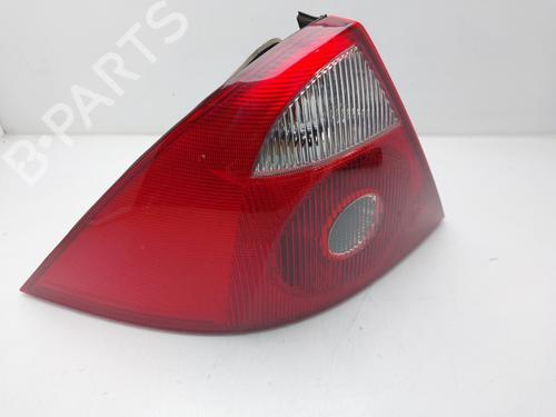 Used Left taillight Left taillight FORD MONDEO III (B5Y) [2000-2007] 33793088 33793088