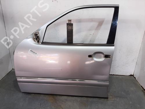 Used Left front door MERCEDES-BENZ E-CLASS (W210) E 300 D (210.020) (136 hp) 16034502