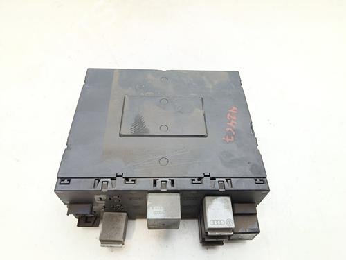 Used Fuse box Fuse box 38168685 38168685