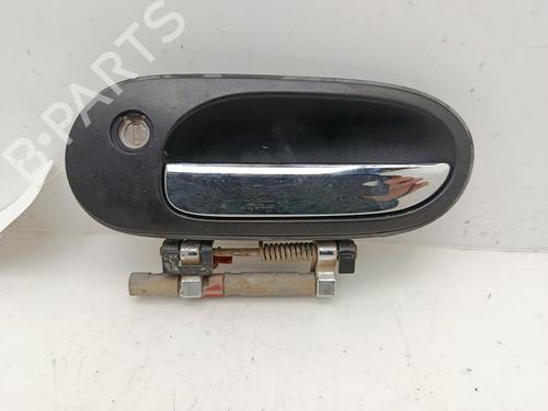 Used Front left exterior door handle NISSAN ALMERA II (N16) 2.2 dCi (112 hp) 31952101