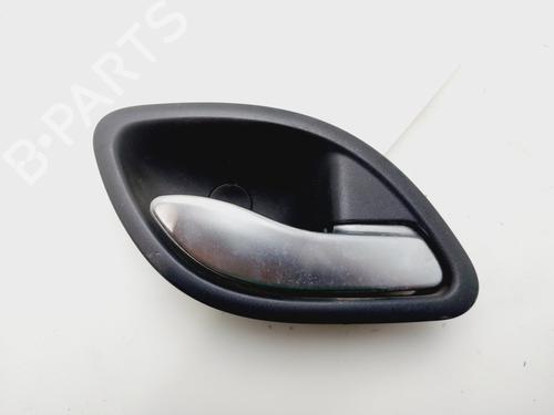 Højre bagtil invendig håndtag RENAULT LAGUNA II (BG0/1_) 1.9 dCi (BG08, BG0G) (120 hp) 30595644