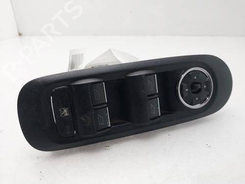 Used Left front window switch Left front window switch FORD MONDEO IV Turnier (BA7) 2.0 TDCi (140 hp) 32991683 32991683