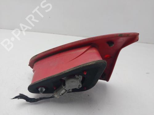 left-tailgate-light-alfa-romeo-147-937_-2000-2001-2002-2003-2004-2005-2006-2007-2008-2009-2010-32334938 main image