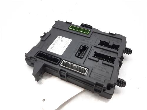 Used Fuse box RENAULT KADJAR (HA_, HL_) 1.3 TCe 140 (HLNB, HLN1) (140 hp) 8367431