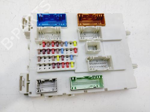 Used Fuse box VOLVO V40 Hatchback (525) D2 (114 hp) 29606241