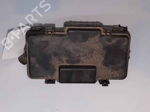 Caja reles / fusibles HONDA CIVIC VII Hatchback (EU, EP, EV) 1.6 i (EP2, EU8, EU6) (110 hp) 15246053