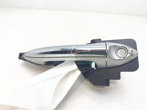front-left-exterior-door-handle-hyundai-ix20-jc-2010-2011-2012-2013-2014-2015-2016-2017-2018-2019-33957861 main image