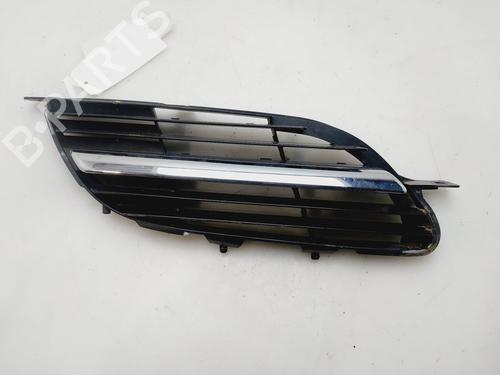 Used Grille NISSAN ALMERA TINO (V10) 2.2 dCi (115 hp) 31877291