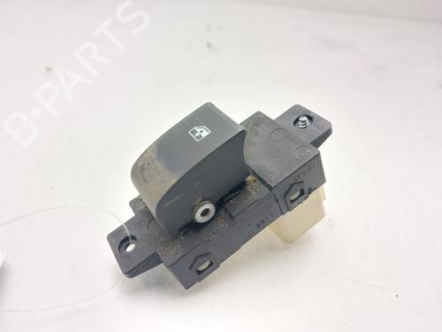 Used Right rear window switch CHEVROLET CAPTIVA (C100, C140) 2.0 D (150 hp) 30830652