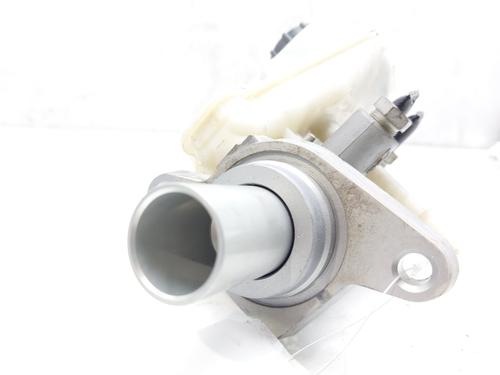 Brake master cylinder LAND ROVER FREELANDER 2 (L359) 2.2 TD4 4x4 | BP13643909M77 