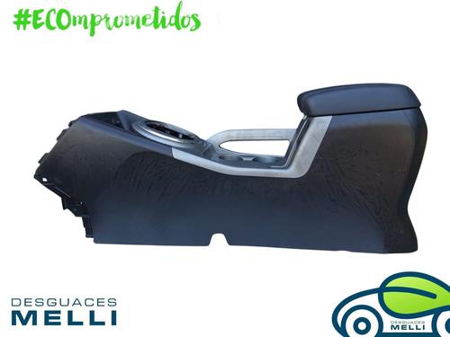 Used Armrest / Center console KIA SPORTAGE III (SL) [2009-2017]  30628328