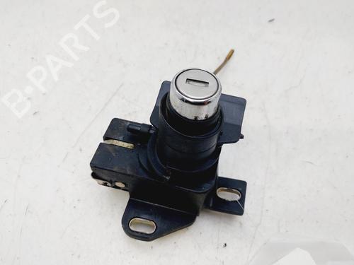 Used Tailgate handle MERCEDES-BENZ 124 Saloon (W124) 300 D (124.130) (109 hp) 29830858