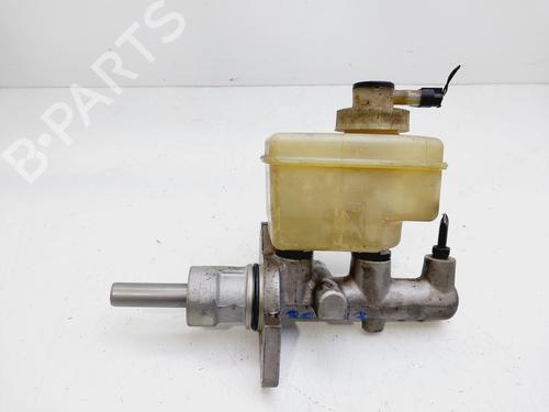 Used Brake master cylinder BMW 5 (E39) 528 i (193 hp) 21392898
