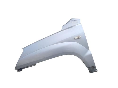 Used Left front fenders Left front fenders 37641736 37641736