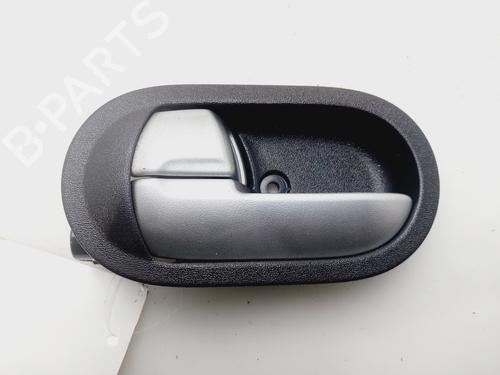 Poignée intérieure arrière gauche MITSUBISHI COLT VI (Z3_A, Z2_A) 1.3 (Z21A) (95 hp) 32071611