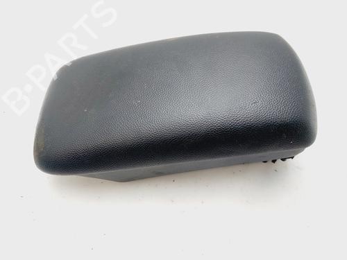 Used Armrest / Center console KIA CEE'D Hatchback (ED) [2006-2012]  28319878