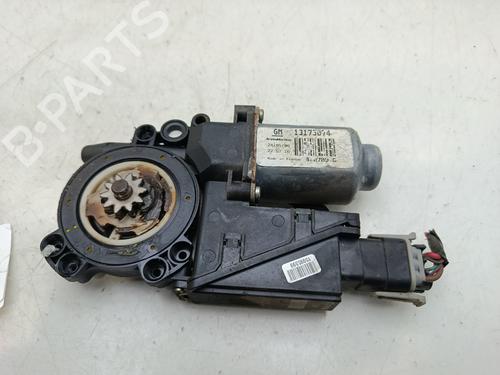 right-front-window-motor-opel-corsa-c-x01-2000-2001-2002-2003-2004-2005-2006-2007-2008-2009-31694586 main image