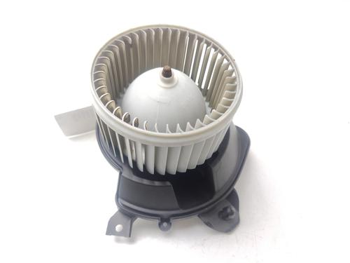 Used Heater blower motor FIAT QUBO (225_) 1.3 D Multijet (225AXG1A, 225CXG1A, 225AXG11, 225CXG11) (80 hp) 30105251