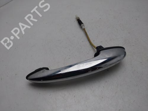 Używane Klamka zewnętrzna drzwi przednich prawych MINI MINI CLUBVAN (R55) Cooper D (112 hp) 27196741