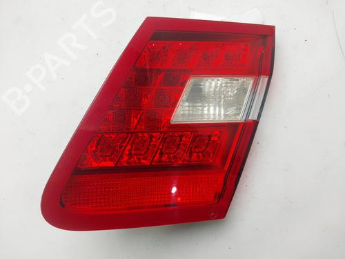 Used Right tailgate light Right tailgate light MERCEDES-BENZ E-CLASS (W212) [2009-2016] 33243086 33243086