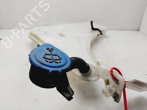 Used Windscreen washer tank BMW 4 Gran Coupe (F36) 420 d (190 hp) 28066928