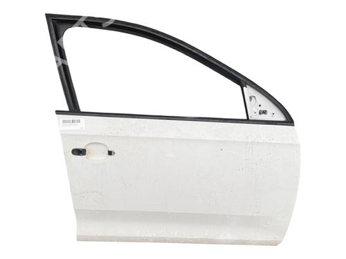 Used Right front door Right front door 32384713 32384713