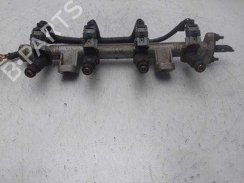 Used Injection rail Injection rail HYUNDAI GETZ (TB) 1.1 (63 hp) 40513723 40513723