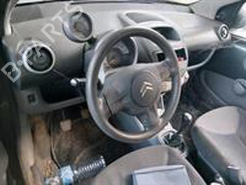 Venstre  foran tåkelykt Venstre  foran tåkelykt RENAULT MEGANE II (BM0/1_, CM0/1_) 1.5 dCi (BM1E, CM1E) (106 hp) 39881429 39881429