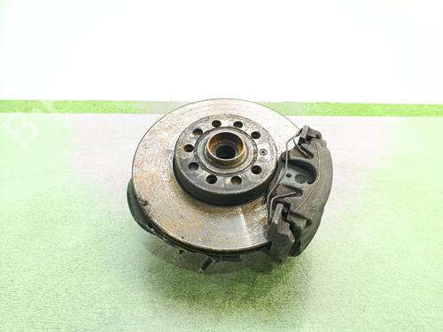 Used Right front steering knuckle Right front steering knuckle VW TOURAN (1T1, 1T2) [2003-2011] 33957901 33957901