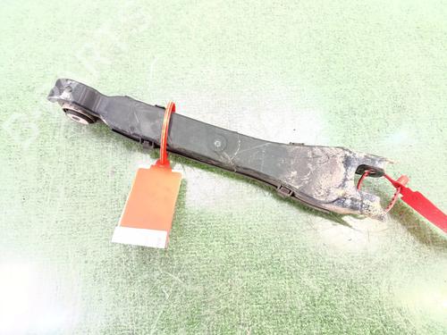 Used Right rear suspension arm Right rear suspension arm MERCEDES-BENZ C-CLASS Coupe (C205) C 220 d (205.304) (170 hp) 32527898 32527898