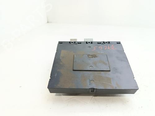 Used Fuse box VW CADDY III MPV (2KB, 2KJ, 2CB, 2CJ) 1.9 TDI (105 hp) 29120660