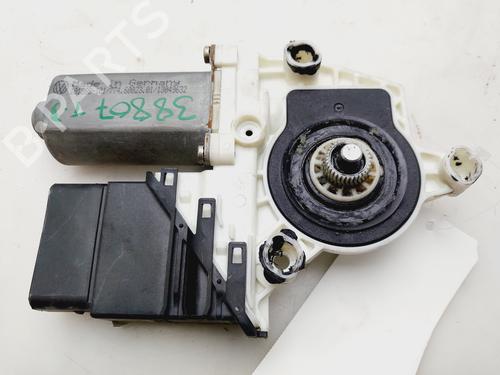 Rudehejsemotor bagstkærm højre VW GOLF IV (1J1) 1.9 TDI (110 hp) 27898529