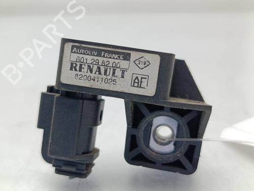 Used Electronic sensor Electronic sensor RENAULT MEGANE II (BM0/1_, CM0/1_) 1.5 dCi (BM02, BM13, BM2A, CM02, CM13) (101 hp) 39881525 39881525