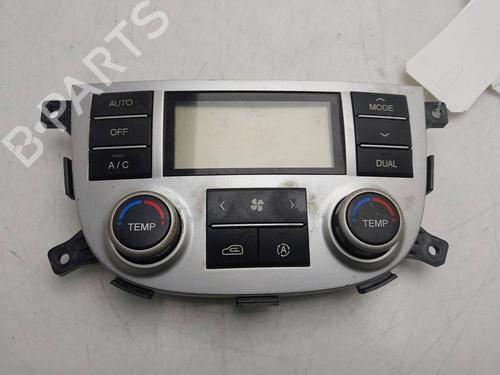 Used Climate control Climate control HYUNDAI SANTA FÉ II (CM) 2.2 CRDi 4x4 (155 hp) 40467460 40467460