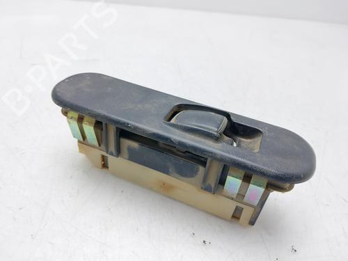 Used Right rear window switch Right rear window switch MITSUBISHI L200 (K7_T, K6_T, K5_T) 2.5 TD 4WD (K74T) (115 hp) 34535552 34535552