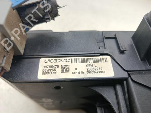 Fuse box VOLVO S60 I (384) D5 | BP37192474E1 - Image 3