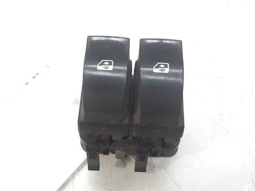 Used Left front window switch Left front window switch RENAULT MEGANE II Saloon (LM0/1_) 1.9 dCi (LM0G, LM1G, LM2C) (120 hp) 9589696 9589696