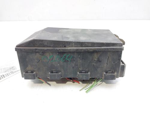 Fuse box FORD FOCUS I Saloon (DFW) 1.6 16V (100 hp) 15584249