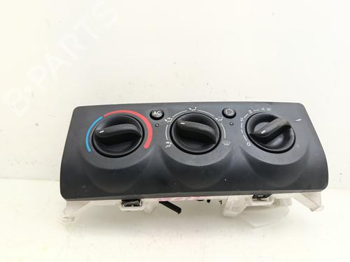 Commande Chauffage RENAULT CLIO II (BB_, CB_) 1.2 16V (BB05, BB0W, BB11, BB27, BB2T, BB2U, BB2V, CB05,... (75 hp) 28292781