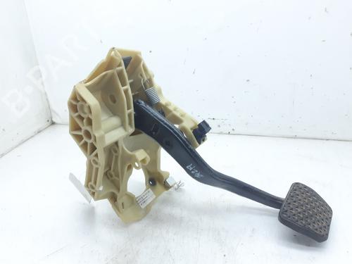 Used Break pedal BMW 5 (E60) 530 d xDrive (235 hp) 8766060