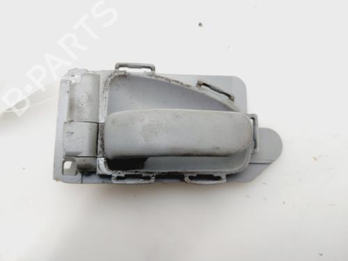 Venstre foran invendig håndtak CITROËN XSARA PICASSO (N68) 1.6 HDi (90 hp) 30061320