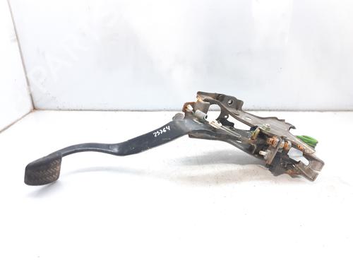 Clutch pedal TOYOTA VERSO (_R2_) 2.0 D-4D (AUR20_) (126 hp) 8766352