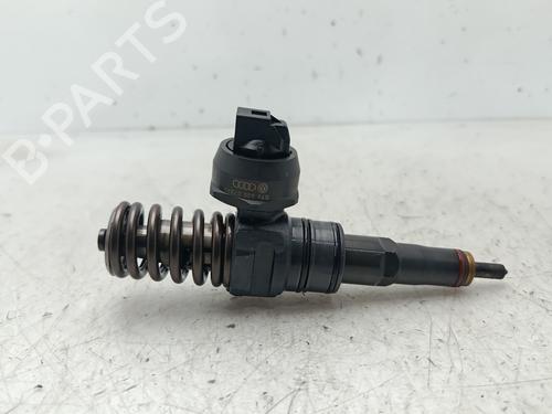 Spreder / Dyse VW TOUAREG (7LA, 7L6, 7L7) 5.0 V10 TDI (313 hp) 30475919