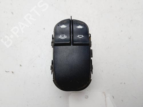 Used Left front window switch FORD FOCUS I (DAW, DBW) 1.8 Turbo DI / TDDi (90 hp) 29255774
