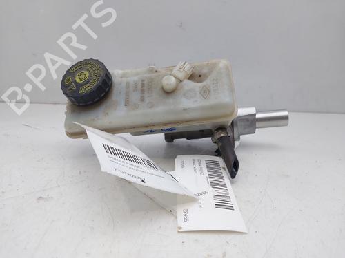 Used Brake master cylinder RENAULT KANGOO / GRAND KANGOO II (KW0/1_) 1.5 dCi 90 (KW05, KW08, KW0G, KW11) (90 hp) 15407733
