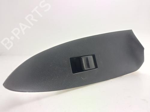 Used Right front window switch Right front window switch 37292951 37292951