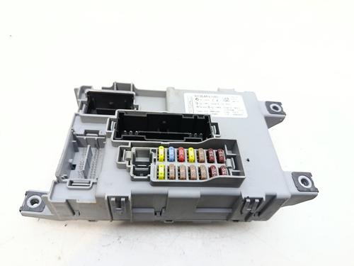Used Fuse box Fuse box 36557577 36557577
