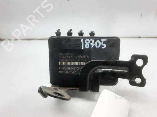 Used ABS pump KIA SPORTAGE III (SL) 1.7 CRDi (116 hp) 5386061