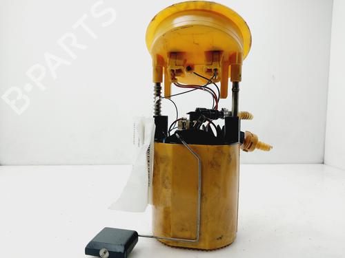 Used Fuel pump BMW 3 (E90) 318 d (122 hp) 22434055