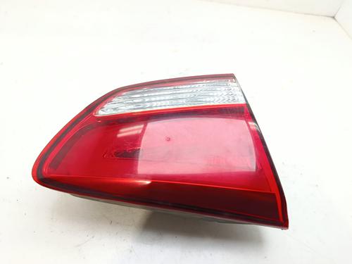 Używane Lampa tylna klapy bagażnika lewa Lampa tylna klapy bagażnika lewa KIA CARENS IV 1.7 CRDi (116 hp) 36641795 36641795